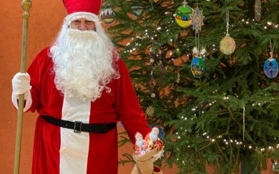 Der Nikolaus besucht die Gesamtschule Geldern